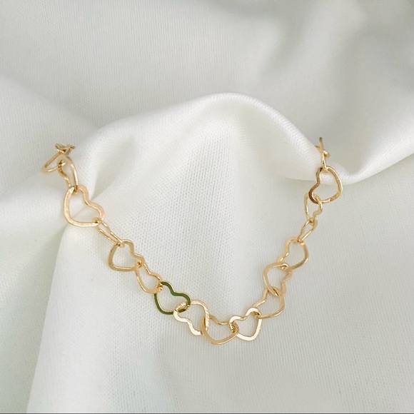 Heart Link Bracelet - Picture 2 of 9